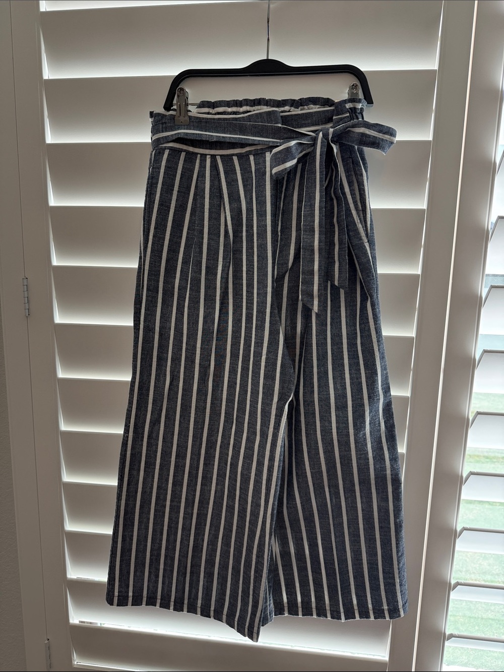 High-Rise Striped Wide-Leg Paperbag Pants in Navy